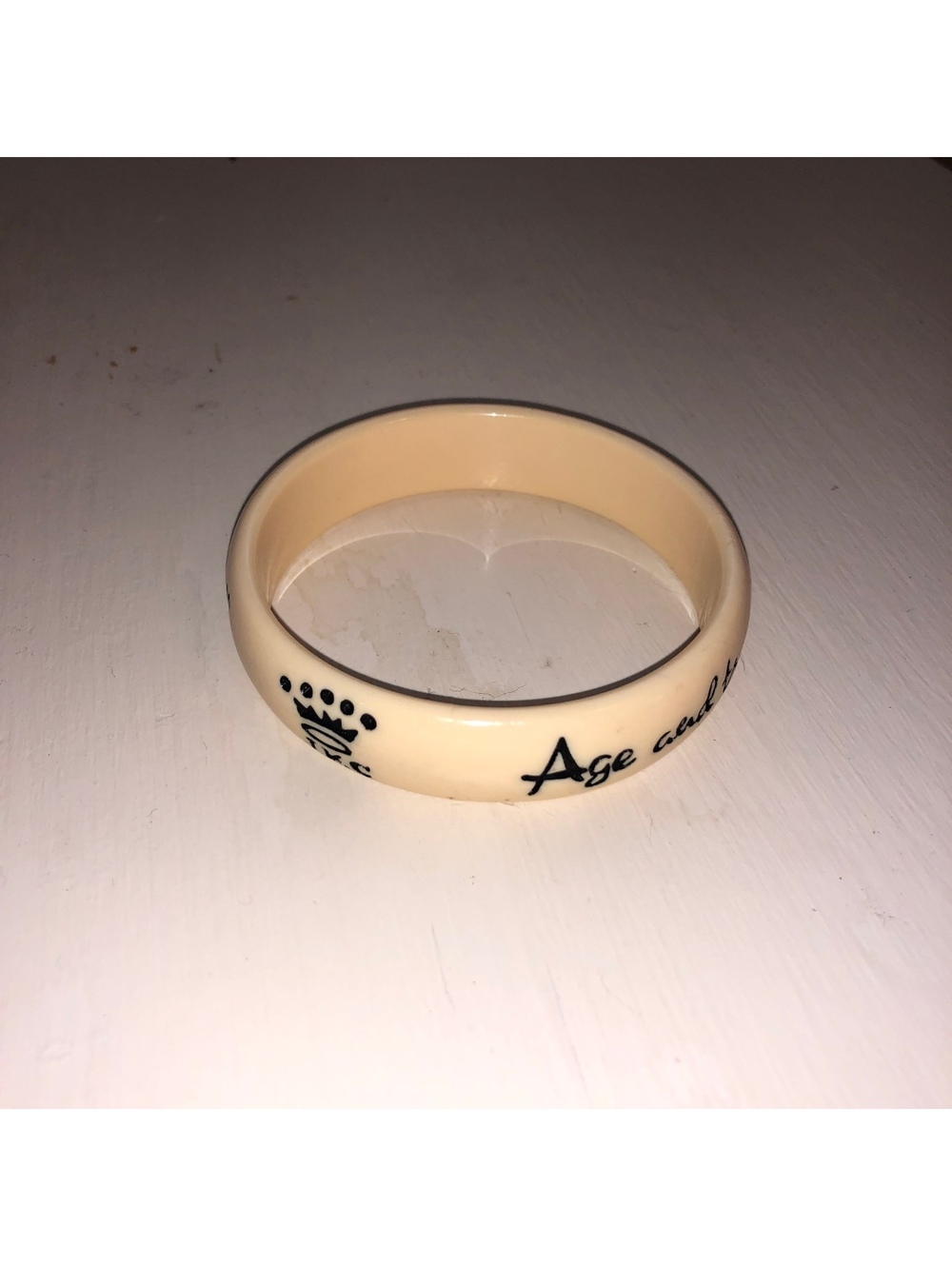 JESSICA KAGAN CUSHMAN BANGLE BRACELET RESIN AGE & TREACHERY OVERCOME YOUTH SKILL
